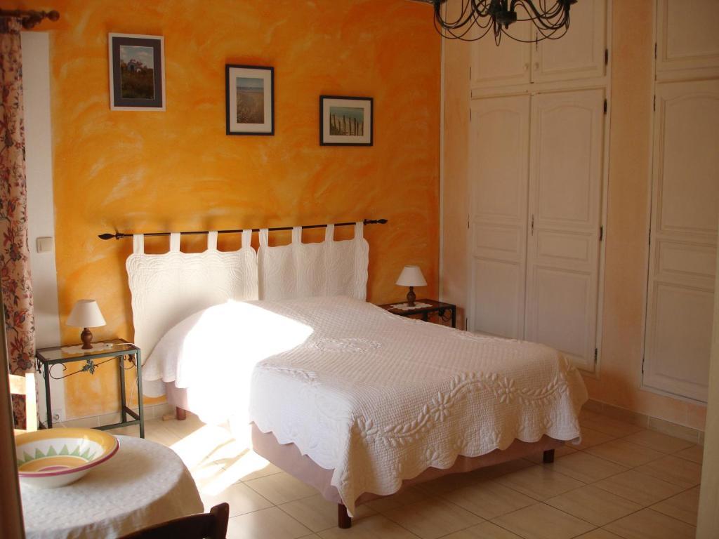 Domaine De La Grange Neuve Hotel La Roque-sur-Pernes Bilik gambar