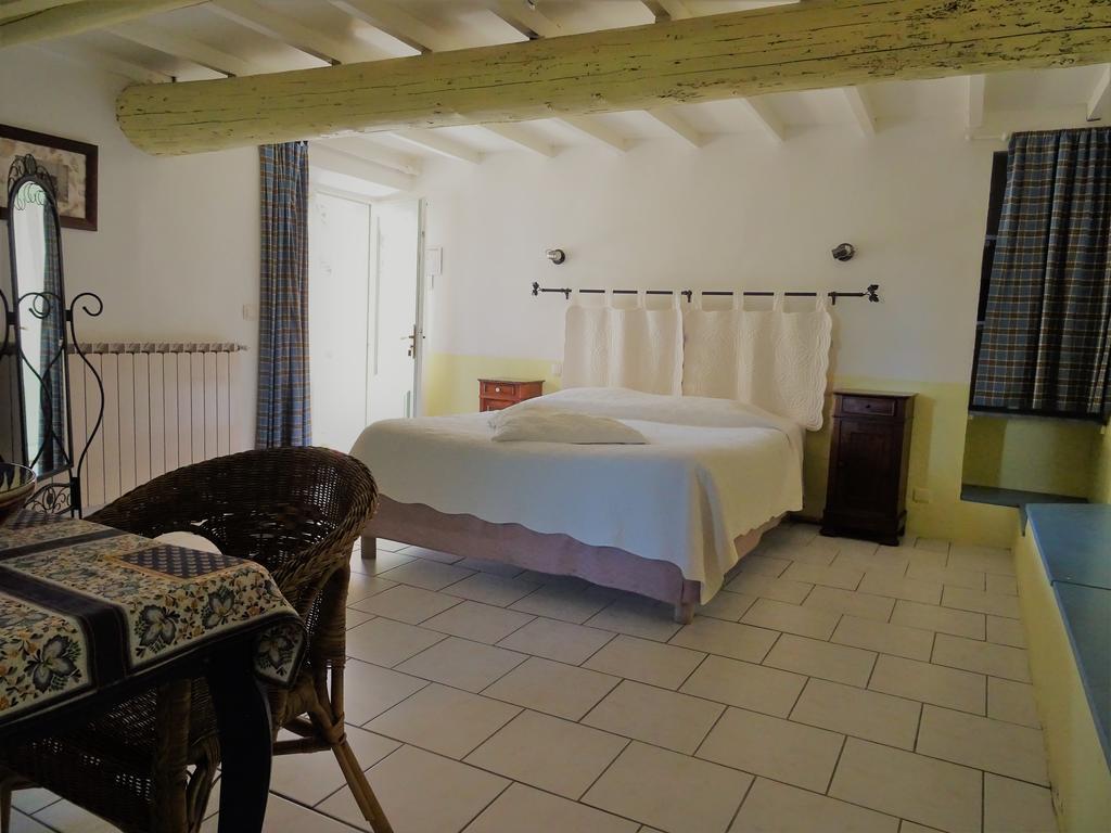 Domaine De La Grange Neuve Hotel La Roque-sur-Pernes Luaran gambar