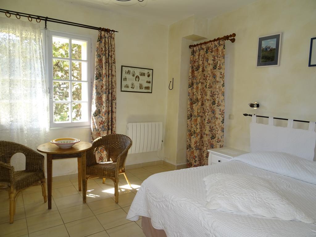 Domaine De La Grange Neuve Hotel La Roque-sur-Pernes Luaran gambar
